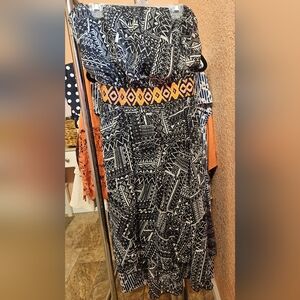 Strapless Black and White Geometrical Patterned Dress